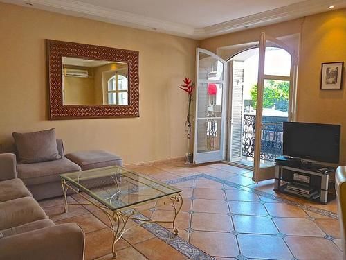 Lovely 2 Bed 2 Bath Apartment In Cannes On Rue Antibea Easy Walk To The Palais 224 Kültér fotó