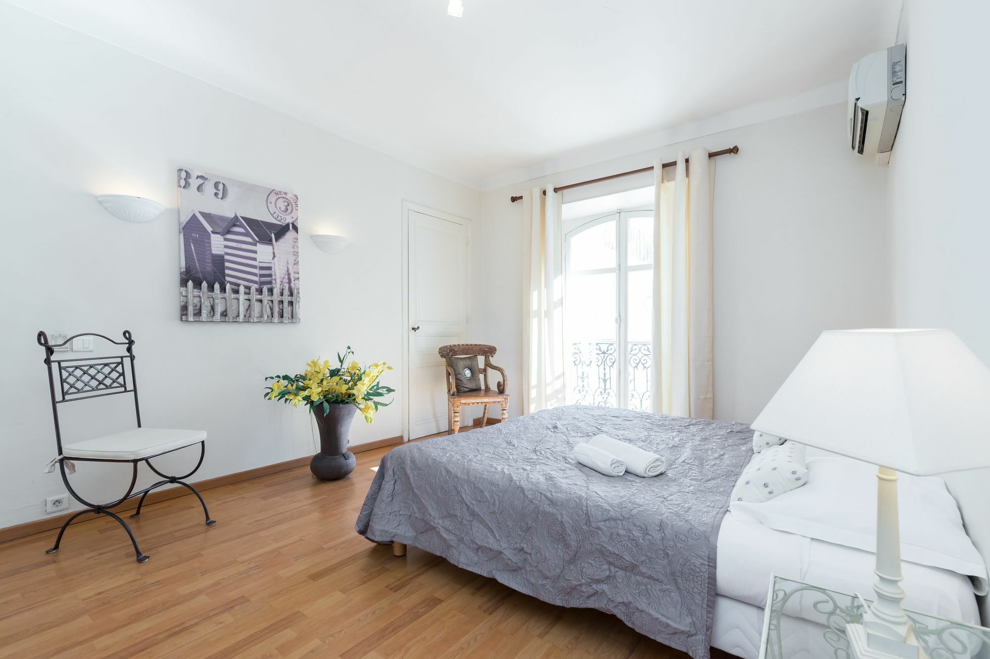 Lovely 2 Bed 2 Bath Apartment In Cannes On Rue Antibea Easy Walk To The Palais 224 Kültér fotó