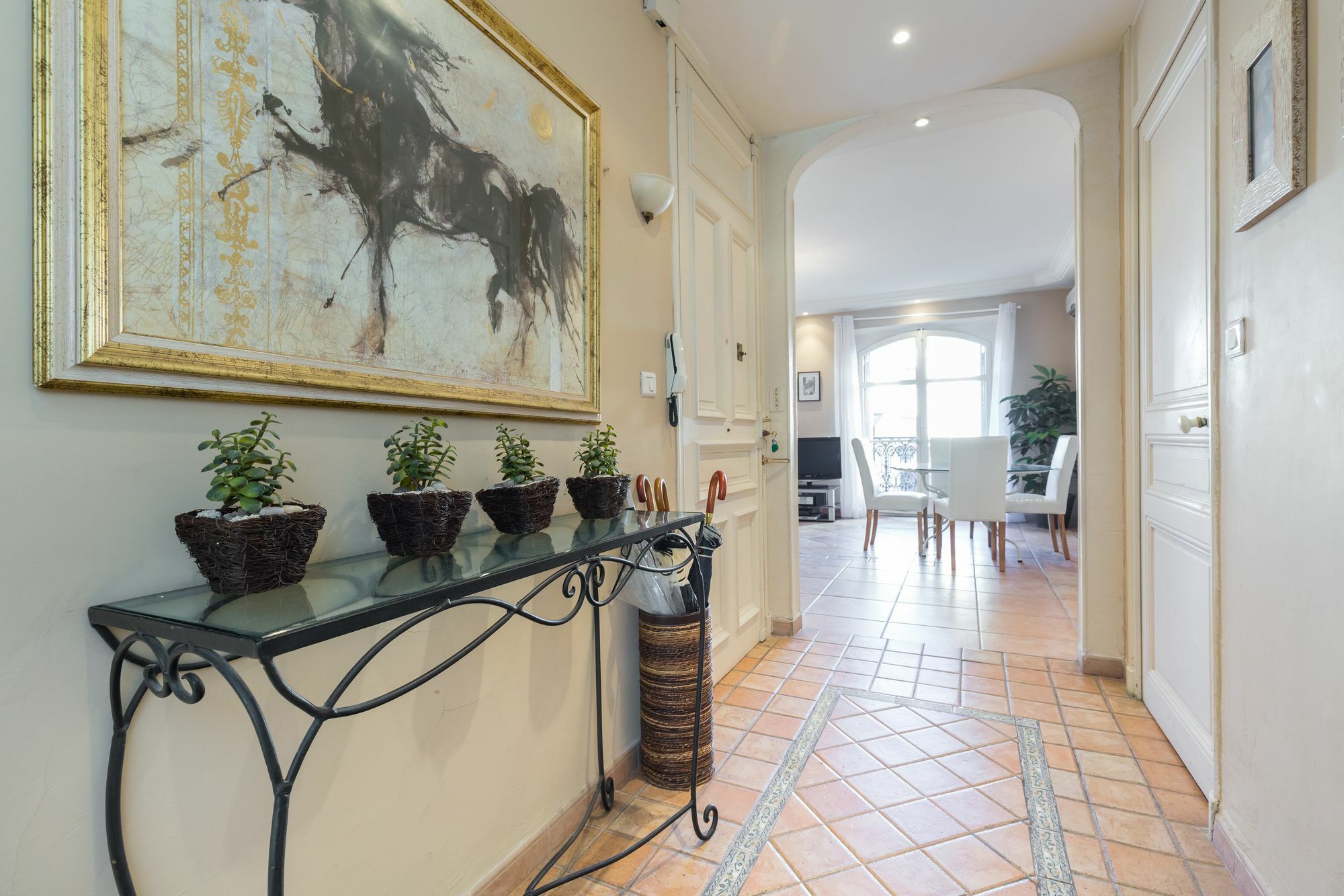 Lovely 2 Bed 2 Bath Apartment In Cannes On Rue Antibea Easy Walk To The Palais 224 Kültér fotó