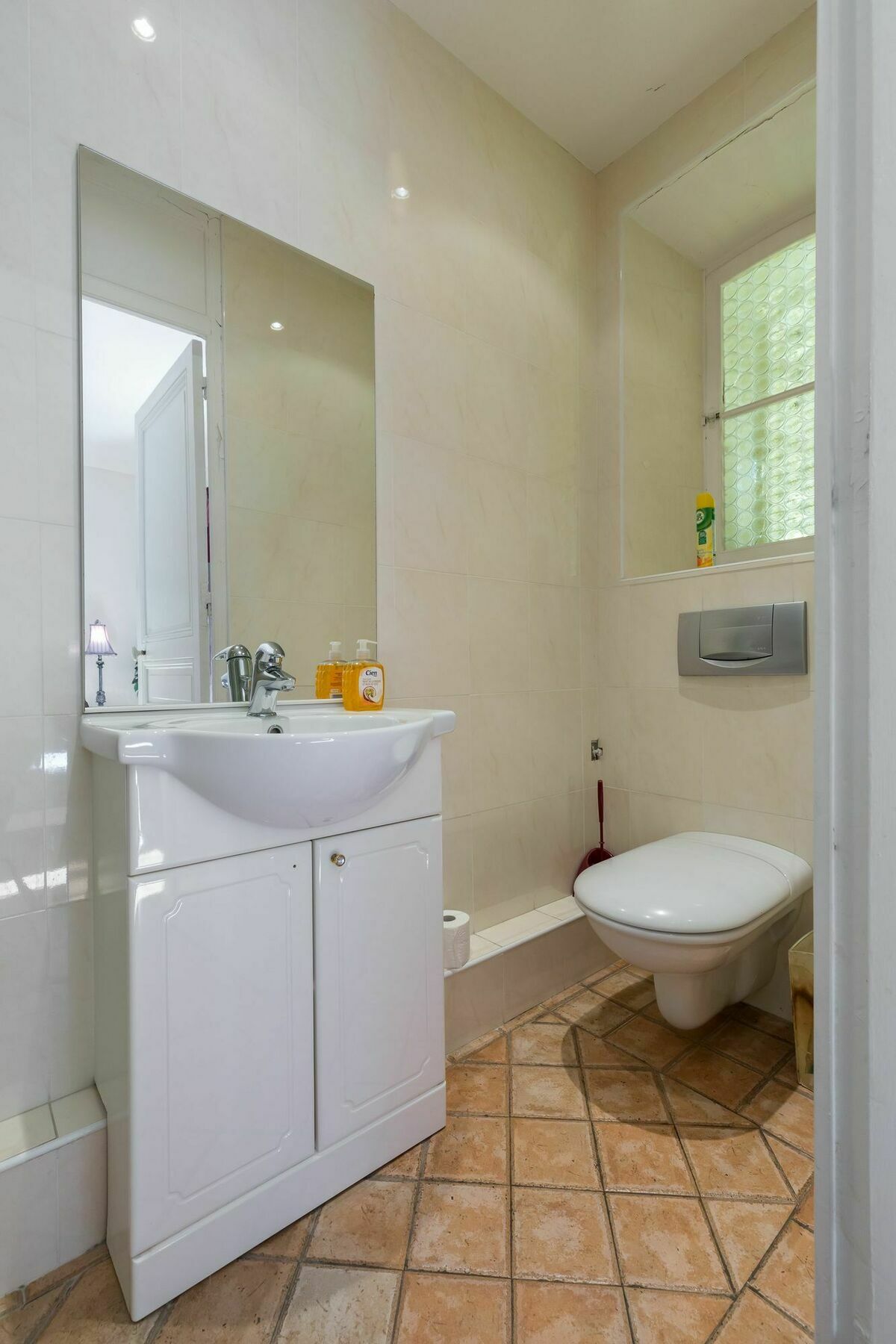 Lovely 2 Bed 2 Bath Apartment In Cannes On Rue Antibea Easy Walk To The Palais 224 Kültér fotó